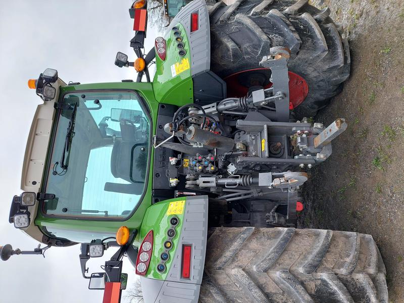 Tractors  Fendt 516 S4 Photo